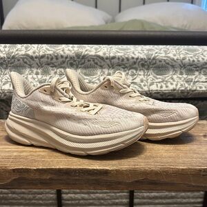 Hoka Clifton 9 Women’s Shoes